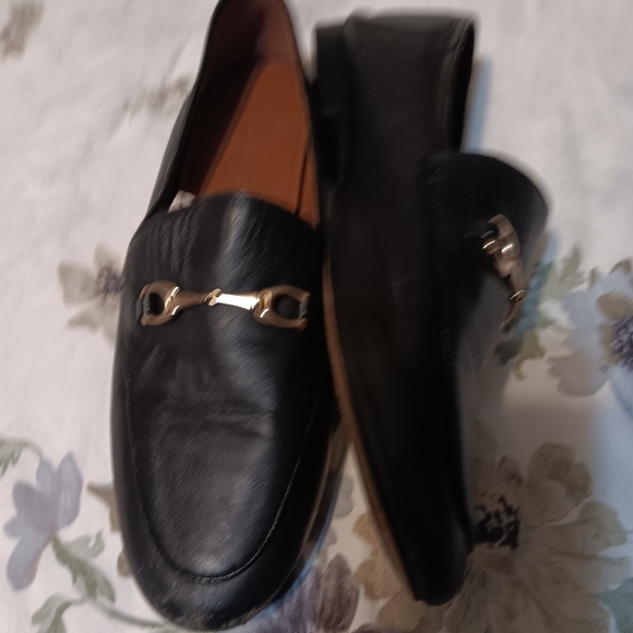 Shoes - Picture 2 of 2